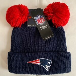 NWT Women’s Fanatics Patriots knit double Pom Pom hat